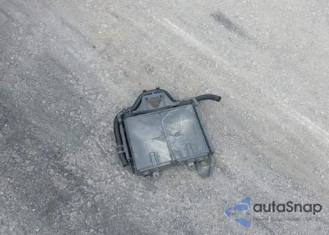 2002 Mercury Cougar V6 из США, поврежденный, VIN 1ZWHT61L925615280